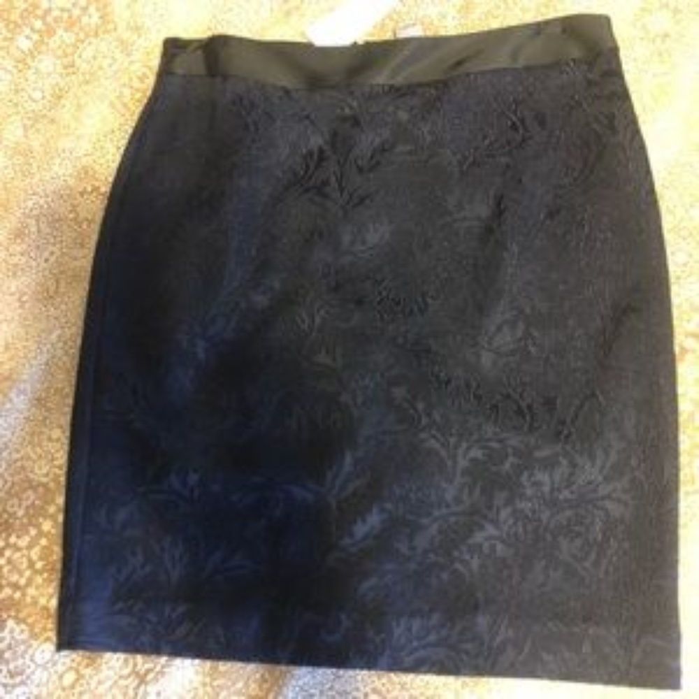CACHE NAVY BROCADE SKIRT /  NAVY WAISTBAND / SIZE 4 NWT /
